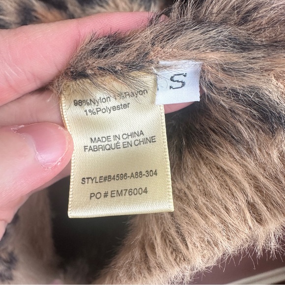 Bella Dahl - Crew Neck Sweater in Golden Leopard size Small Fuzzy slight crop - Picture 7 of 8